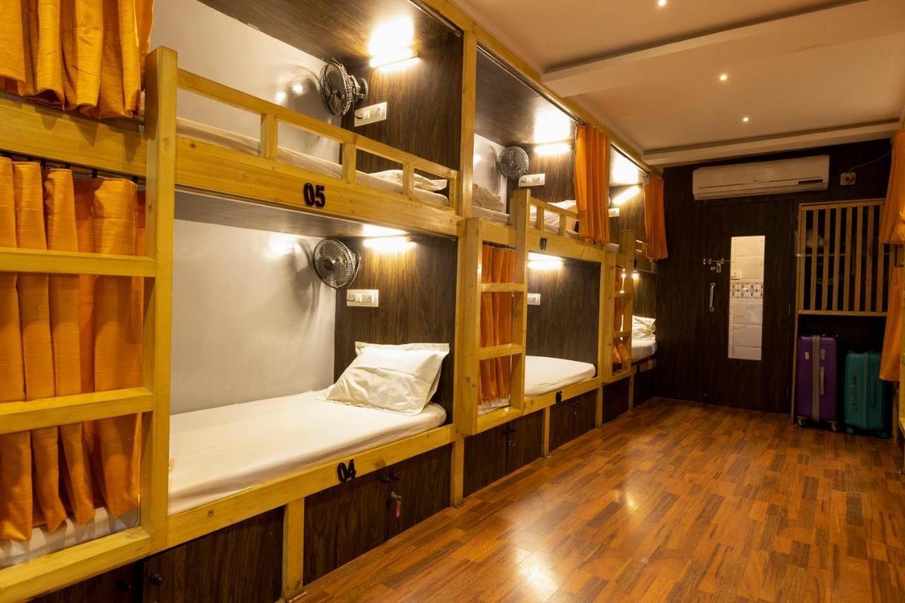 Sunrise Hostel Dormitory ムンバイ エクステリア 写真
